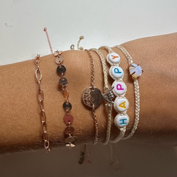 6 assorted Pura Vida bracelets - Picture 2 of 12